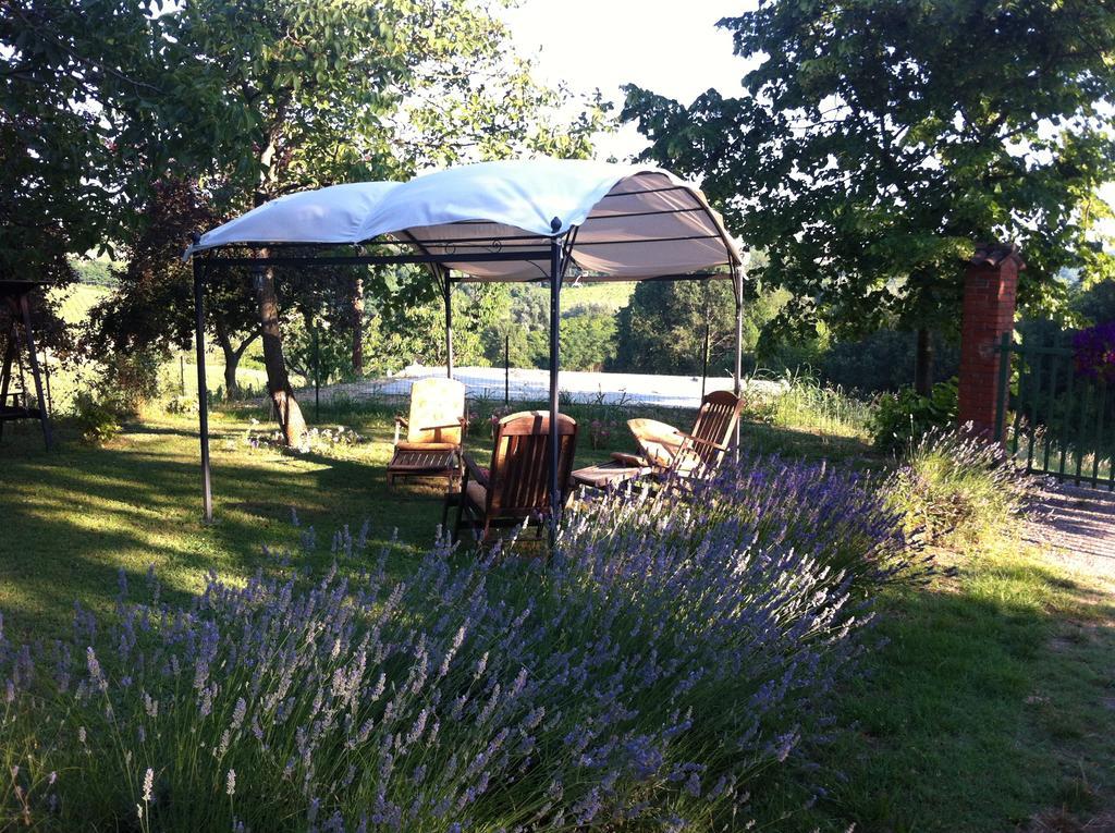 הוילה Carpeneto Agriturismo Ristorante Albachiara מראה חיצוני תמונה