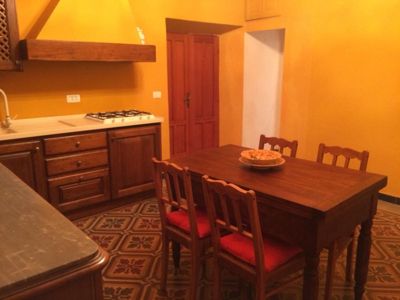 הוילה Carpeneto Agriturismo Ristorante Albachiara מראה חיצוני תמונה